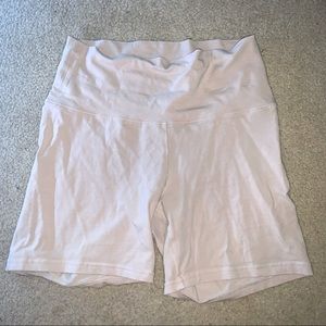 TnaCHILL Atmosphere Hi-rise 5” Short